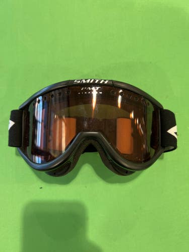 Used Unisex Smith PMT Airflow Ski Goggles