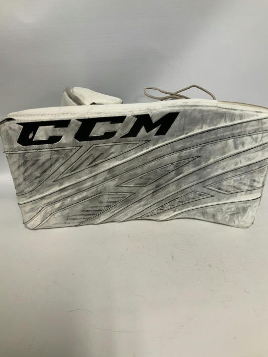 Used Ccm E4.9 Regular Goalie Blockers