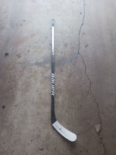 Senior Used Bauer Vapor Hyperlite Hockey Stick P92 87 flex left hand