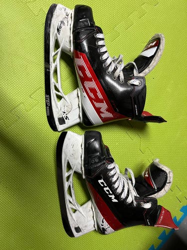 Senior CCM Regular Width 7 JetSpeed FT4 Pro Hockey Skates