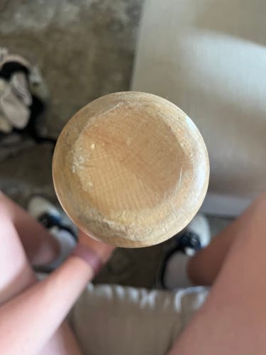 Used CamWood (-3) 28 oz 31" Bat