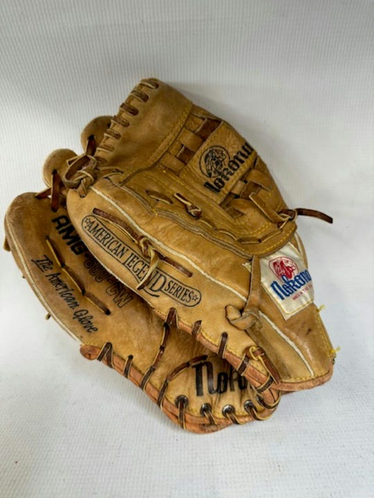 Used Nokona Amg 600 Cw 12 1 2" Fielders Gloves