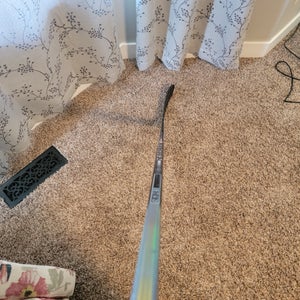 Used Senior True catalyst 9x3 Hockey Stick P28