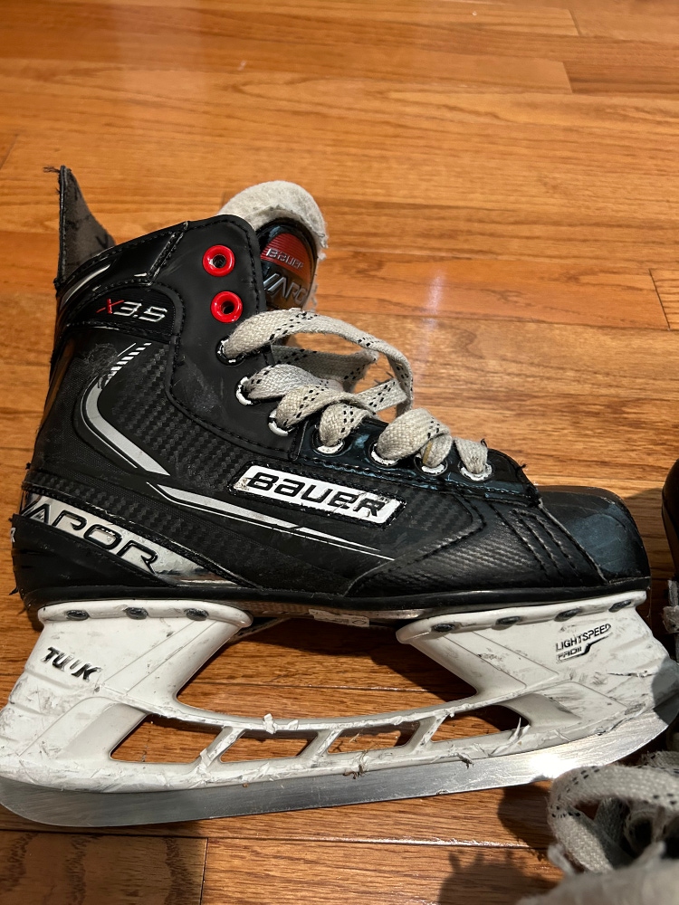 Used Bauer Size 4.5 Vapor X3.5 Hockey Skates