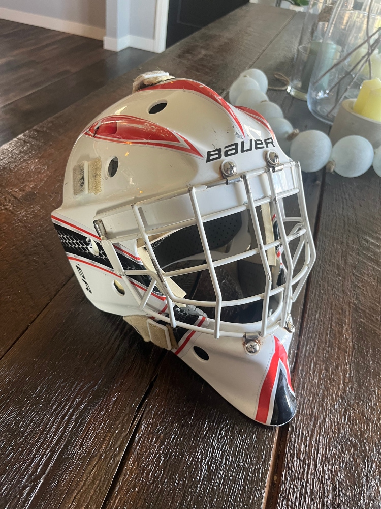 Used Bauer 950X Goalie Mask