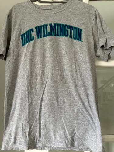 UNC Wilmington tee shirt