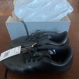 New Kids Size 4.5 Adidas Predator Accuracy .4 Cleats