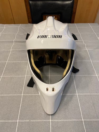 Senior Small Used Warrior R/F1 Goalie Mask