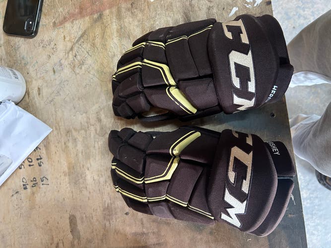 CCM 15" Pro Stock HGQLXP Gloves