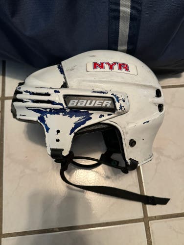 Used Extra Large Bauer 5500 Helmet