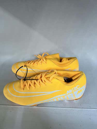 Used Nike Youth 08.0 Cleat Soccer Outdoor Cleats