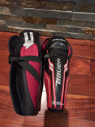 Youth Used Bauer 10" Shin Pads