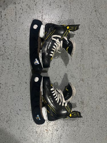 Senior Used CCM Super Tacks skates