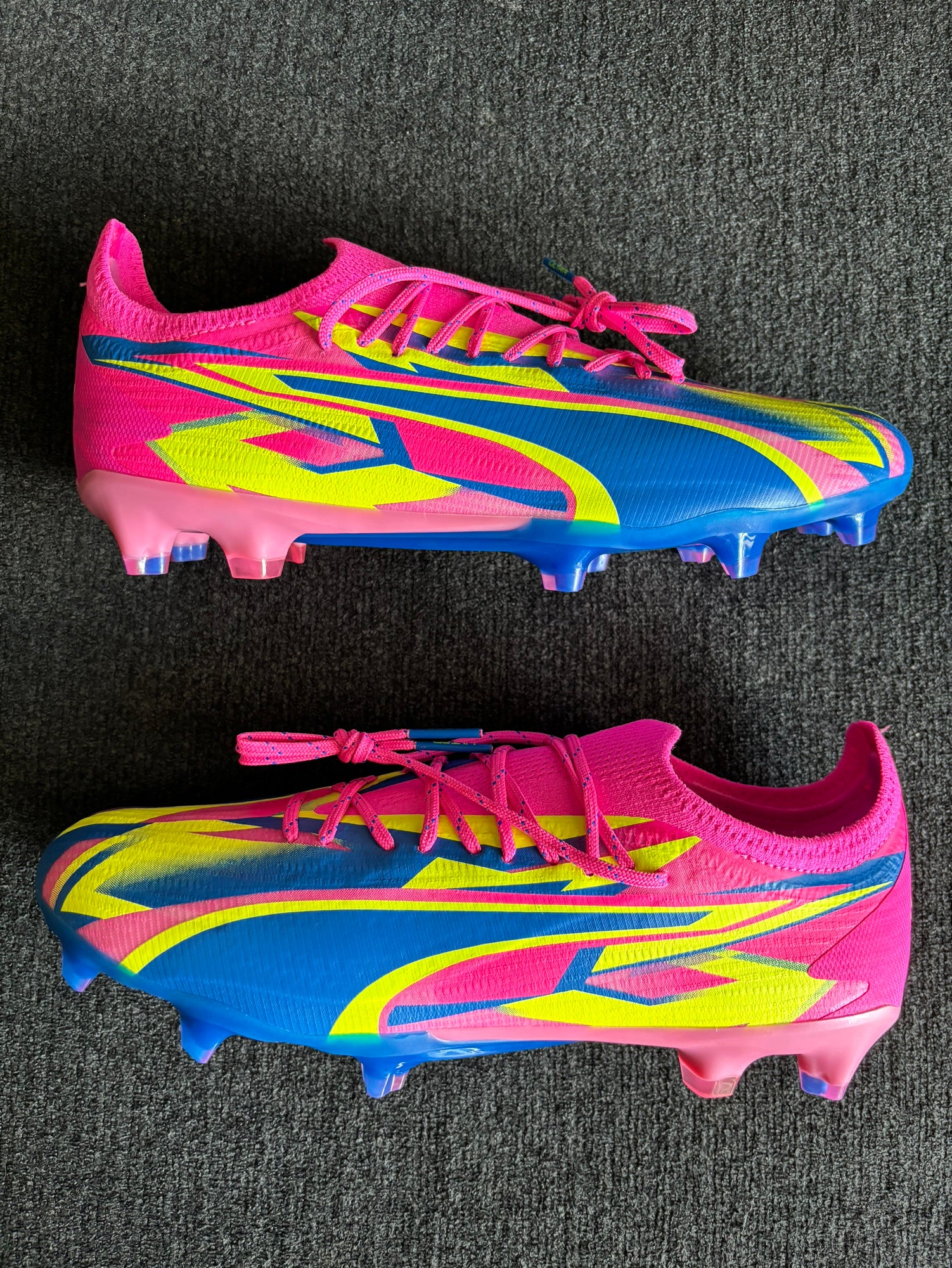 PUMA Ultra Ultímate FG/AG “Energy Pack” Soccer Cleats Size 9 