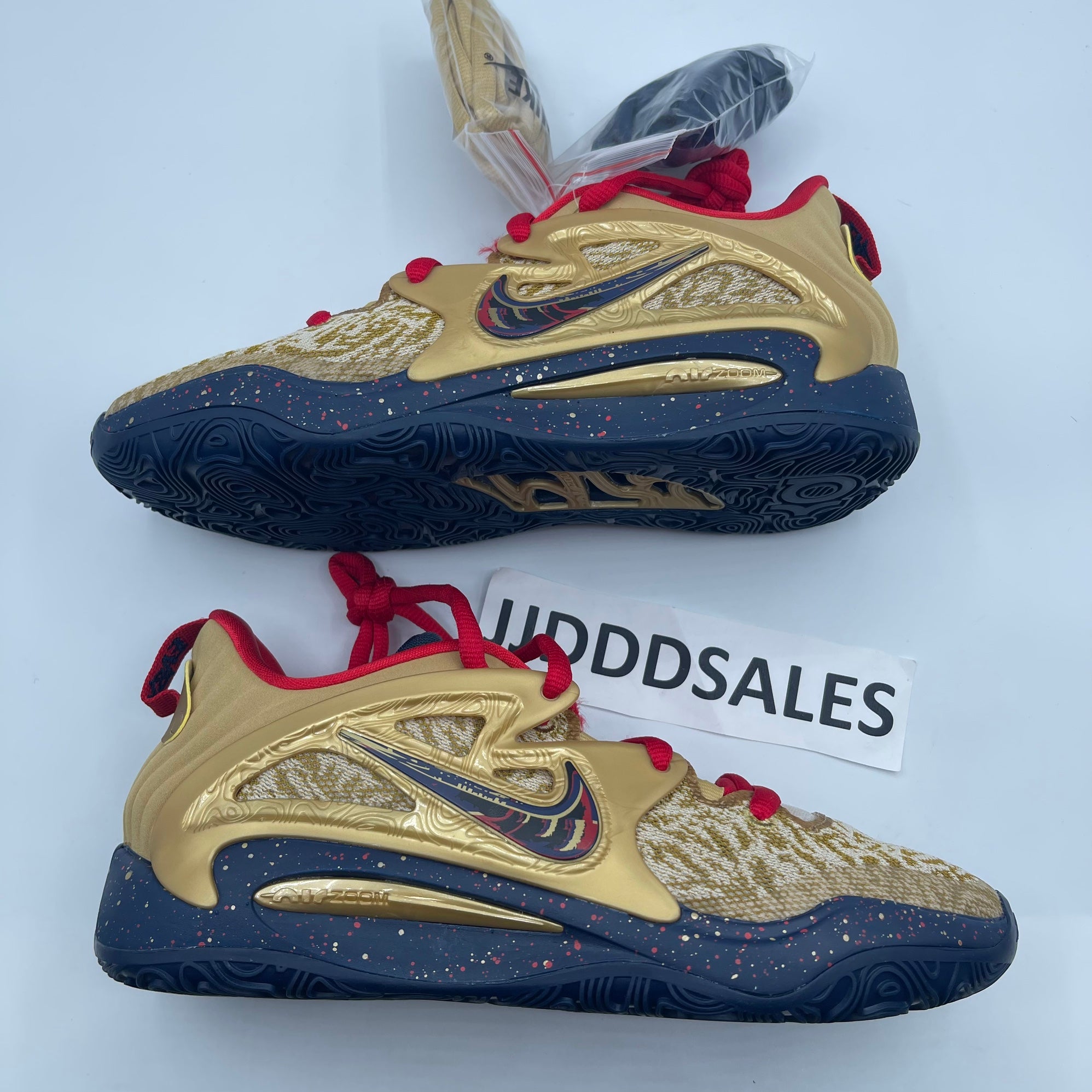 KD15 metallic gold. Very comfortable and nice shoe. Size 10.5 Nike KD 15 Olympics Metallic Gold Midnight Navy DC1975-700  main image 4