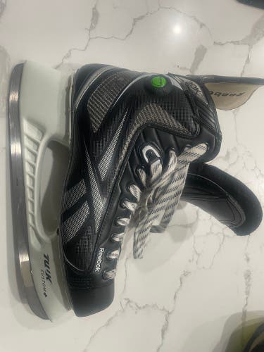 Senior Reebok Regular Width   10 20K Hockey Skates
