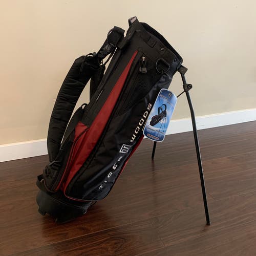 Nike Tiger Woods Light Golf Stand Carry Bag TW Kids Youth Junior Black/Red RARE!