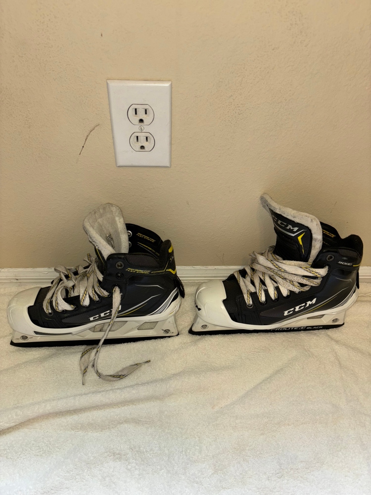 Used CCM Regular Width Size 5 Tacks 9080 Hockey Goalie Skates