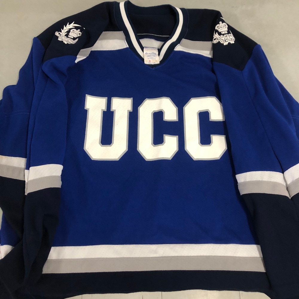 Upper Canada College mens large game jersey #14