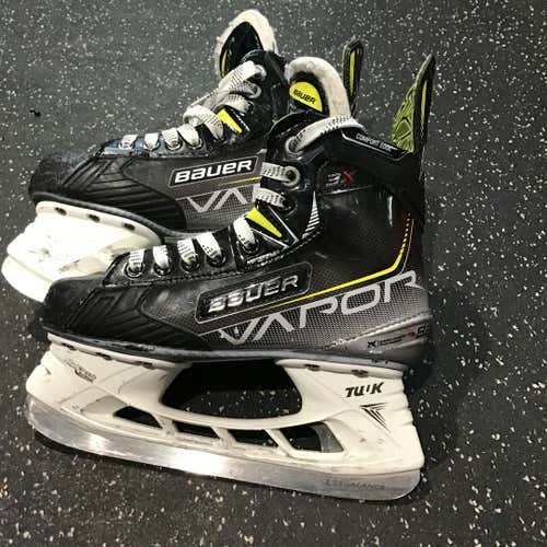 Used Bauer Vapor 3x Junior 02 Ice Hockey Skates