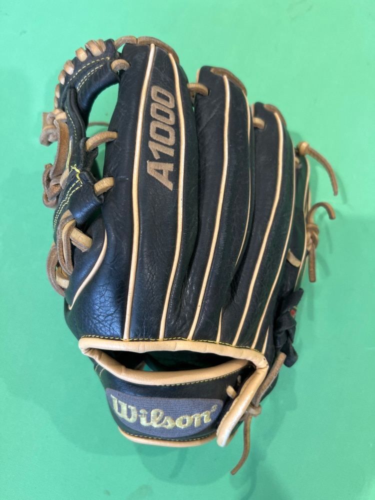 Used Wilson A1000 Left Hand Throw Infield Baseball Glove 11.5"
