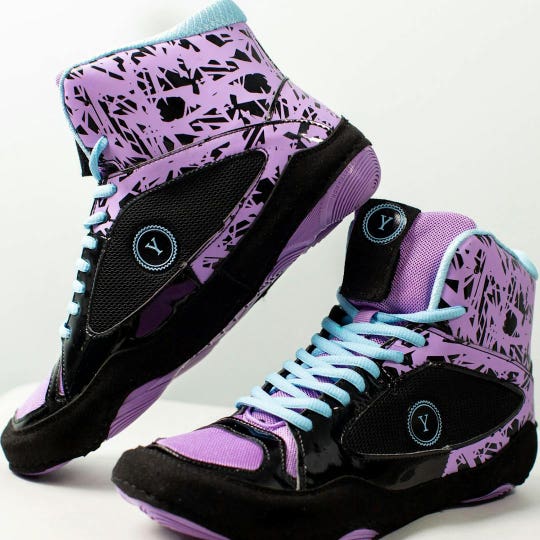 New Defiant Shoes W9 Purple