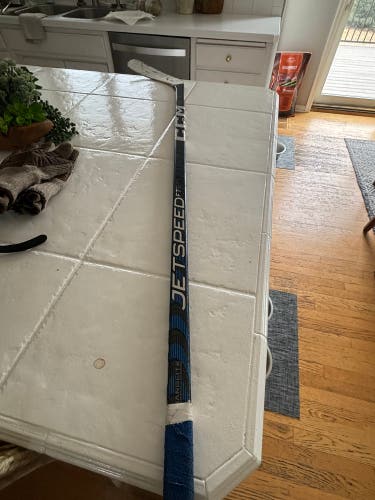 Junior Left Hand P29  JetSpeed FT5 Pro Hockey Stick