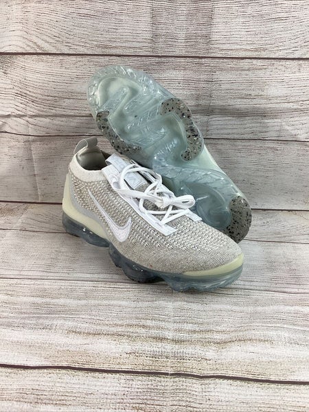 Nike Air Vapormax 2021 FK (Mens Size 8.5) Shoes DC4112 100  display picture 2