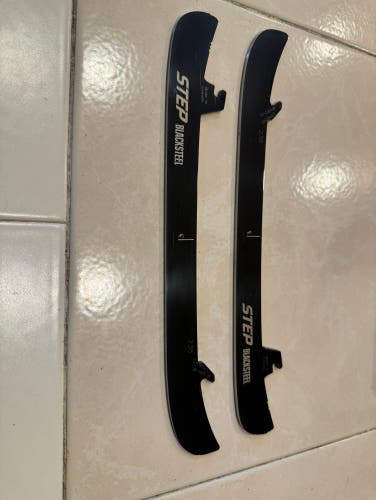 Barely Used CCM 238 mm Step Blacksteel