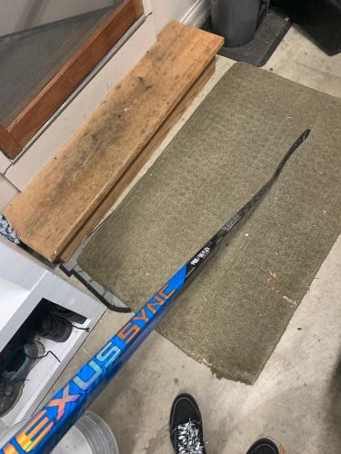 Intermediate Left Hand P88 Nexus Sync Hockey Stick