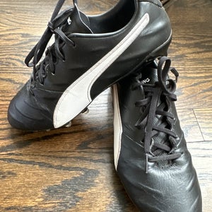 Black Men's Molded Cleats Puma King Cleats