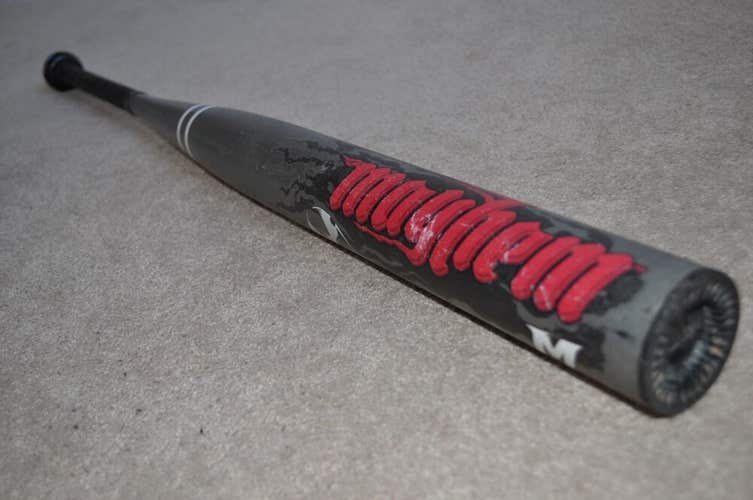 34/28.5 Worth Mayhem M798 Composite Softball Bat 2 1/4 Diameter