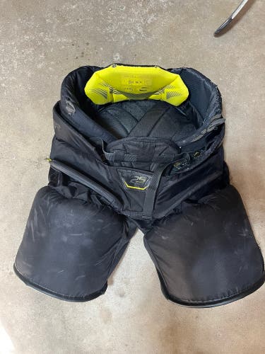 Used Medium Bauer  Supreme 2S Pro Hockey Goalie Pants