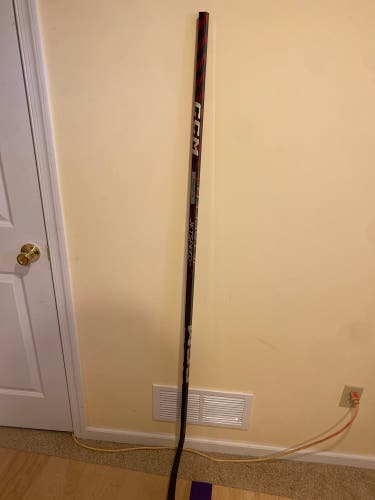 Senior Right Handed P29 JetSpeed FT5 Pro Hockey Stick