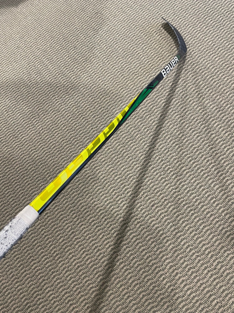 Used Youth Bauer Supreme UltraSonic Right Handed Hockey Stick P92