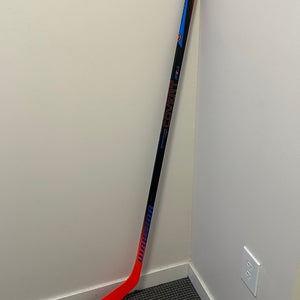 Junior Right Handed W03 40 Flex Covert QRE 1.0 Hockey Stick