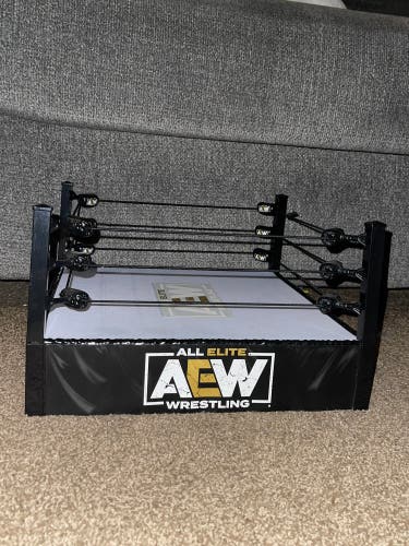 AEW All Elite Wrestling Ring Toy Plastic Jazwares Used Pre Owned Collectible Kid