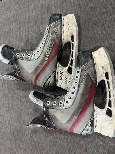 Bauer vapor X5.0 Hockey Skates size 8.5