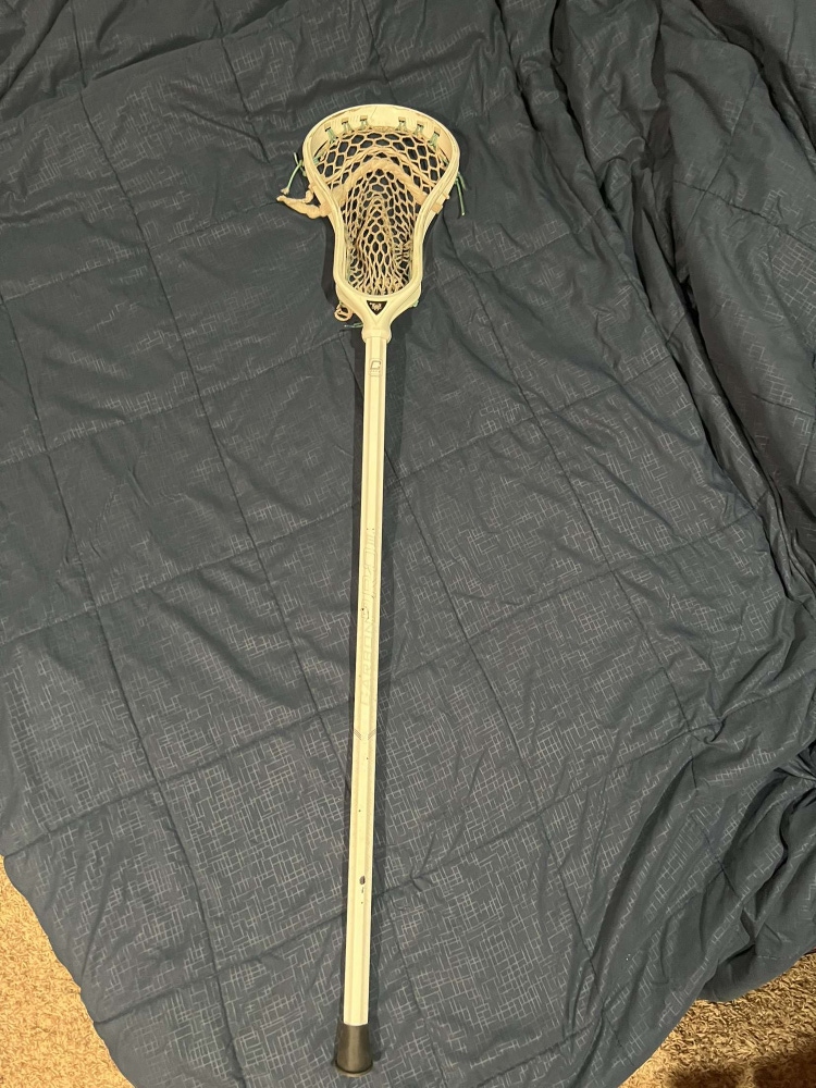 Complete ECD lacrosse stick; Carbon 3 pro power shaft, DNA 1 head
