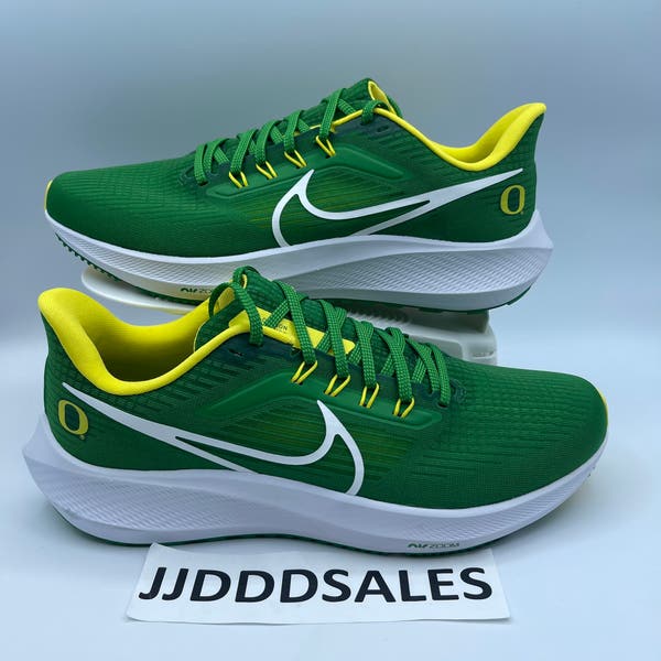 Nike Zoom Pegasus 39 Oregon Ducks Green Running Shoes DR1970  display picture 3