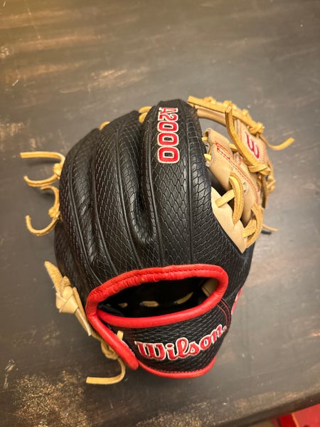 Infield 11.25" A2000 PF88 Baseball Glove