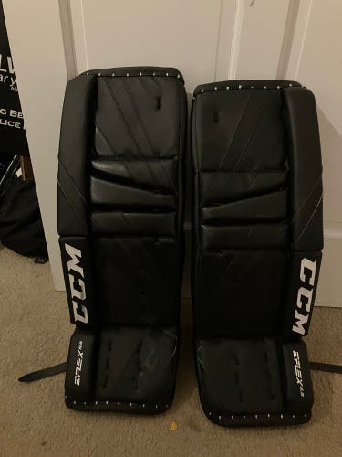 Used 26" CCM Goalie Leg Pads