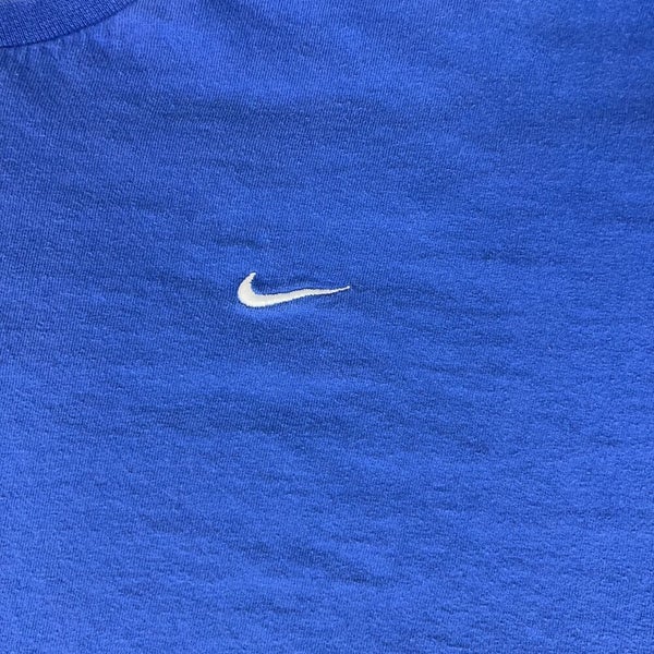Nike Mens Shirt 2XL XXL Blue White Embroidered Shirt Tee T Causal Logo Sports