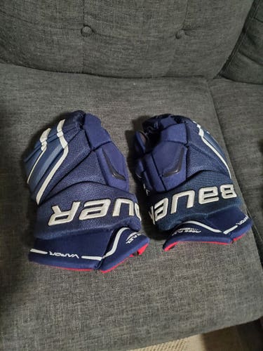 New Bauer Vapor APX 2 Gloves 14"