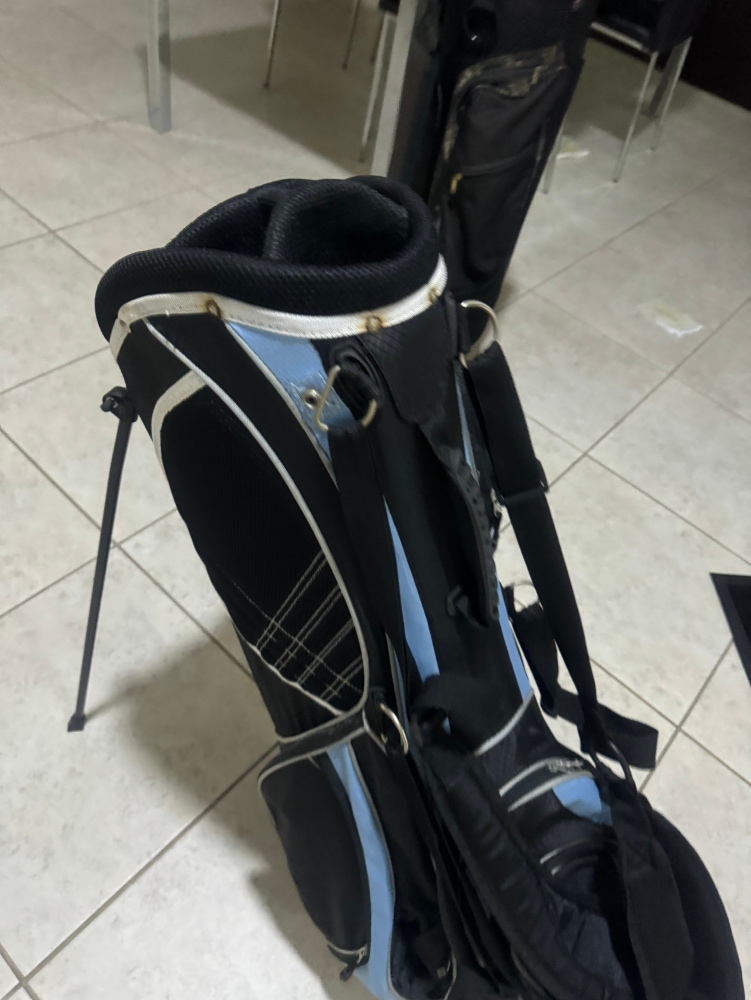 Ram Golf Stand Bag with club dividers and shoulder strap