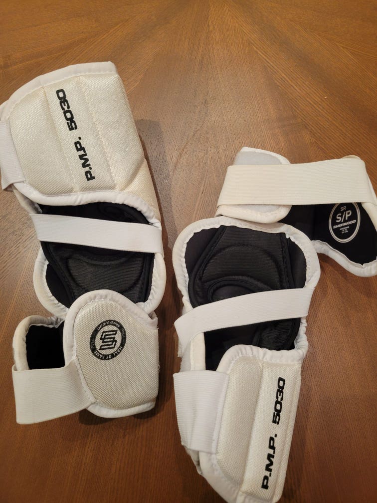 Senior New Small Sher-Wood 5030 Elbow Pads