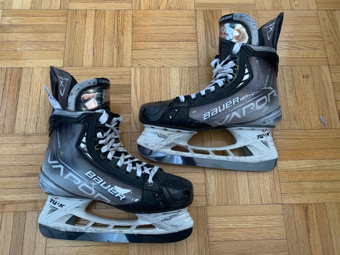 Bauer Vapor Hyperlite Hockey Skates Regular Width (new Blades)
