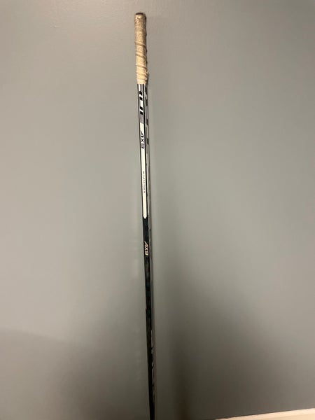 Senior Right Handed MC AX9 Hockey Stick