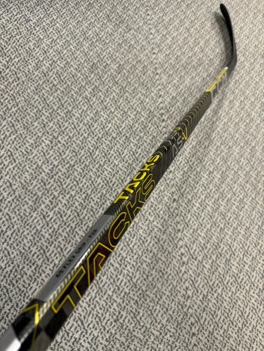 CCM Tacks AS-V 65 flex P28 right hand stick