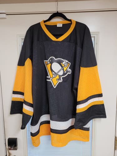 Used AK knit 4xl goalie cut Penguins jersey
